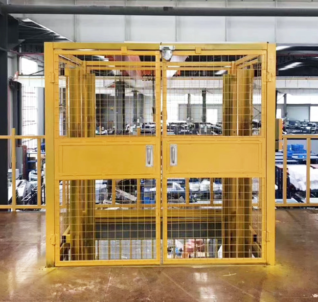 咸宁智能导轨式升降机亮相